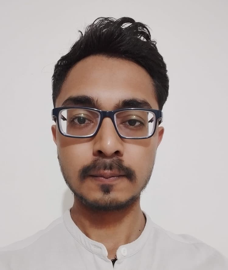 pratik's personal headshot